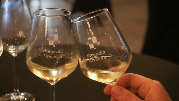 kusanje-vina-bregovita-hrvatska-1