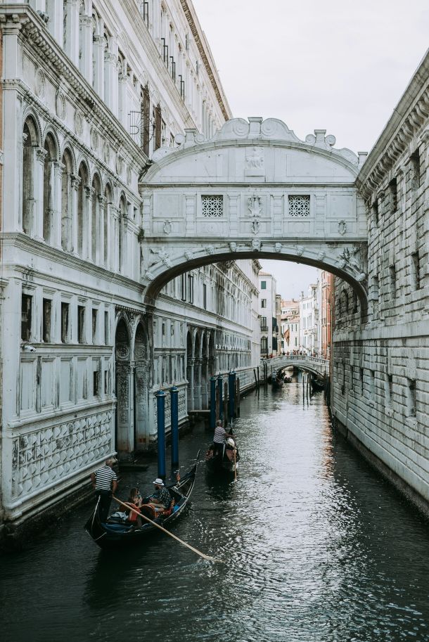 most uzdaha venecia italia putovanje