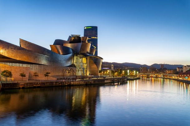 Guggenheim muzej bilbao spanjolska Franka Gehry