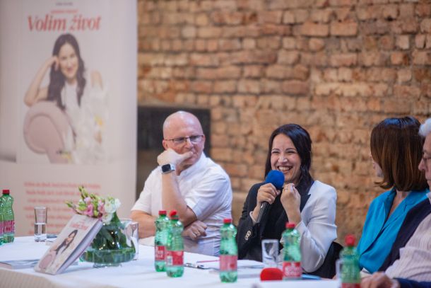 Sandra Paoviå predstavlja knjigu volim zivot