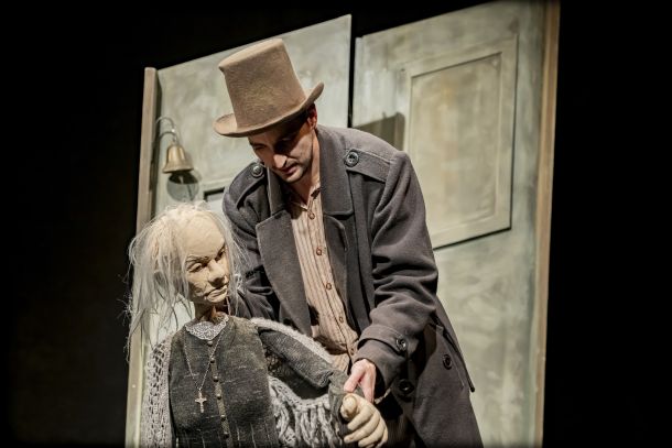 predstava zlocin i kazna recenzija olga vujovic