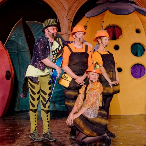 cvrcak i mrav predstava za djcu ljeto 2024