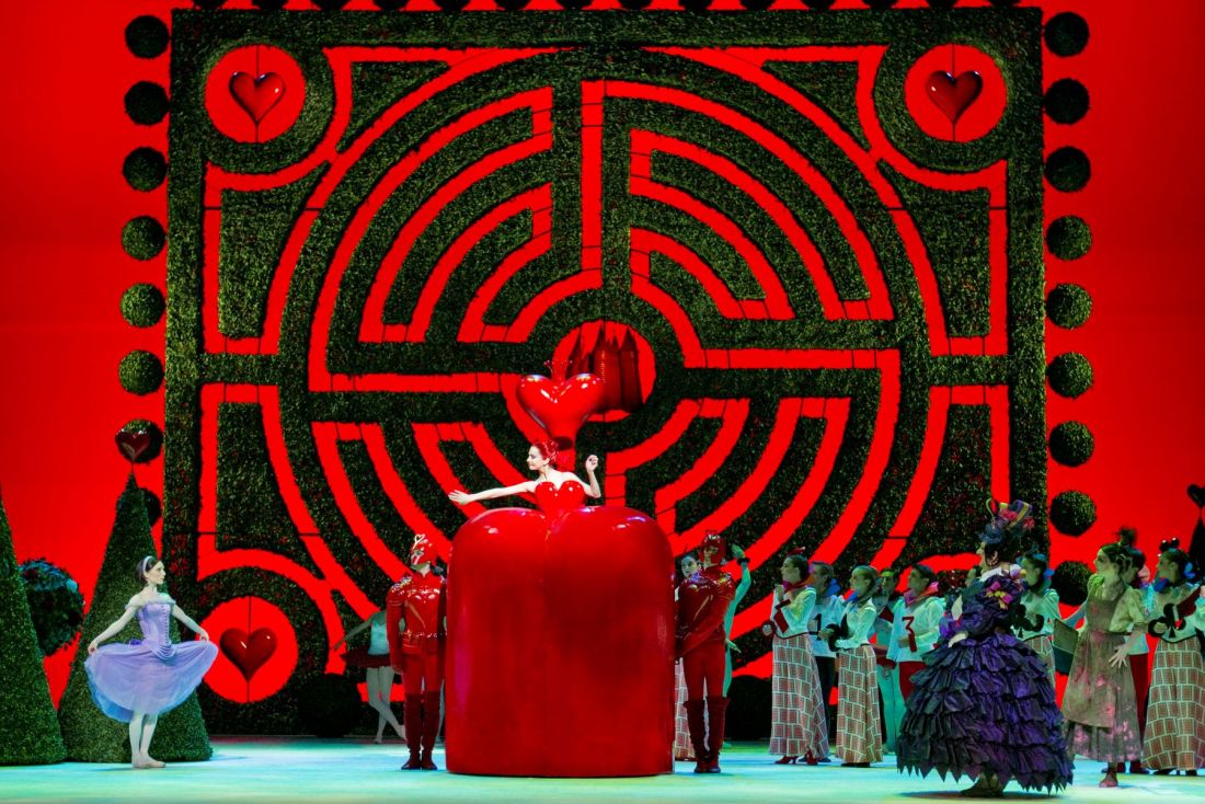 alisa u zemlji cudesa predstava Royal Ballet in Alice's Adventures in Wonderland  Johan Persson