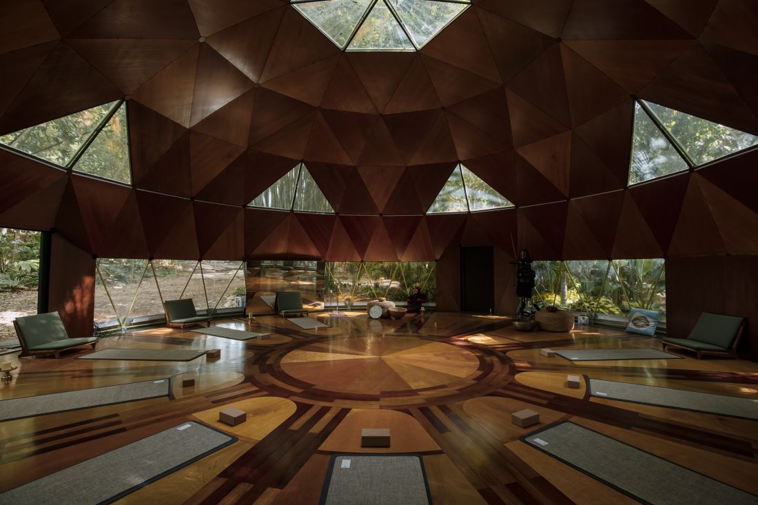 devet-potpunih-neznanaca-3