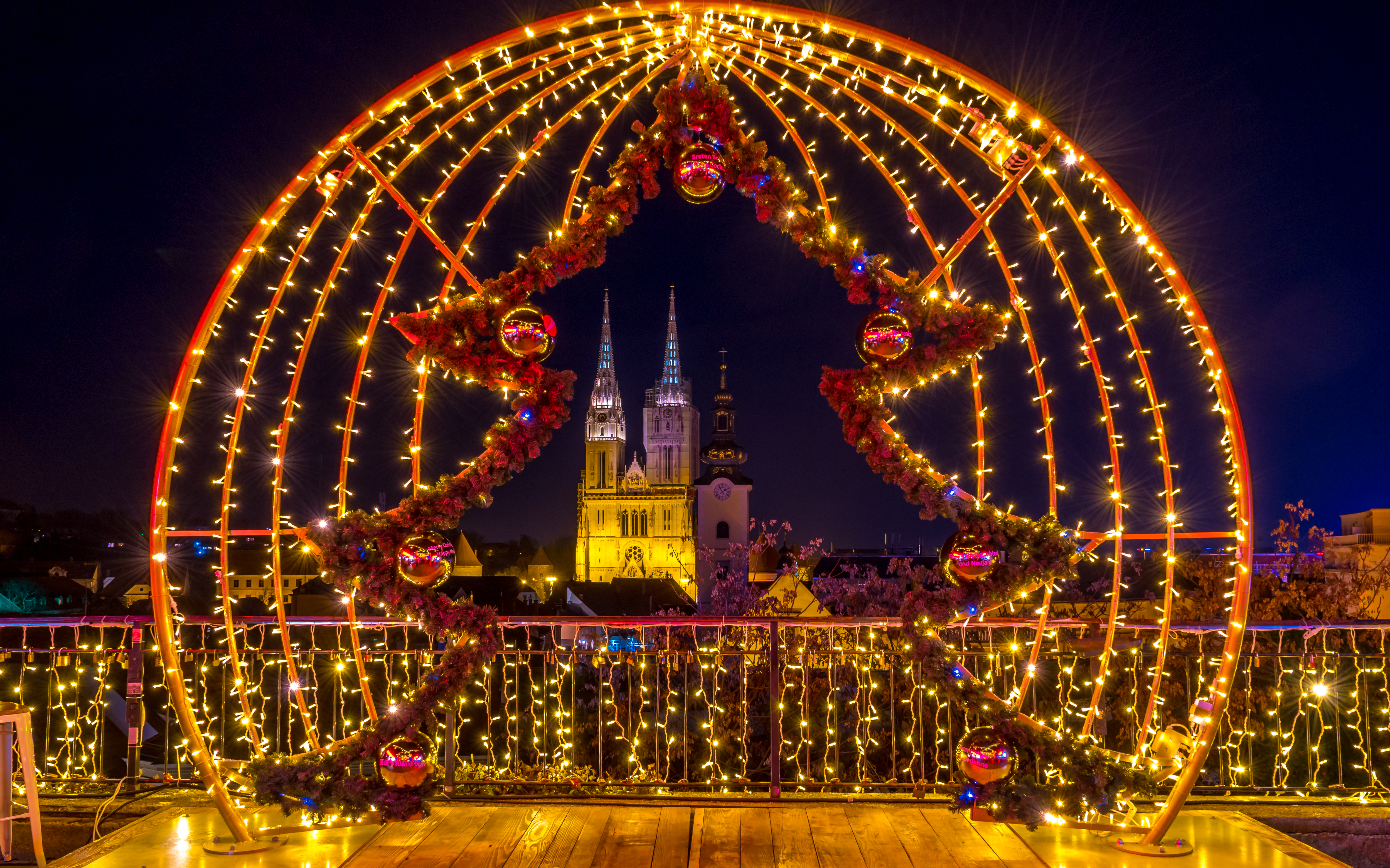 Gospodari svjetla - Zagreb adventsko ukrasavanje lampice