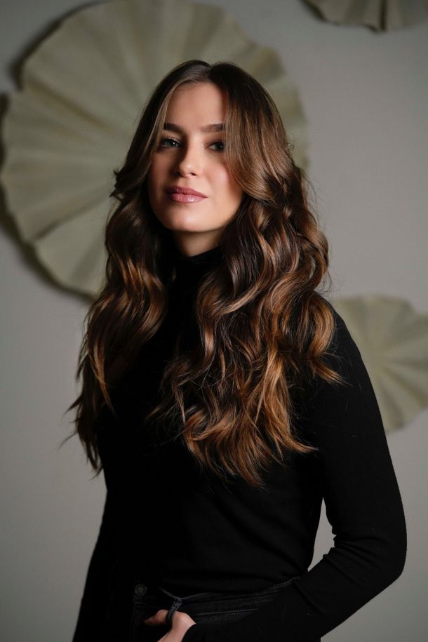 JO.salon frizerski salon brineta smede boje za kosu