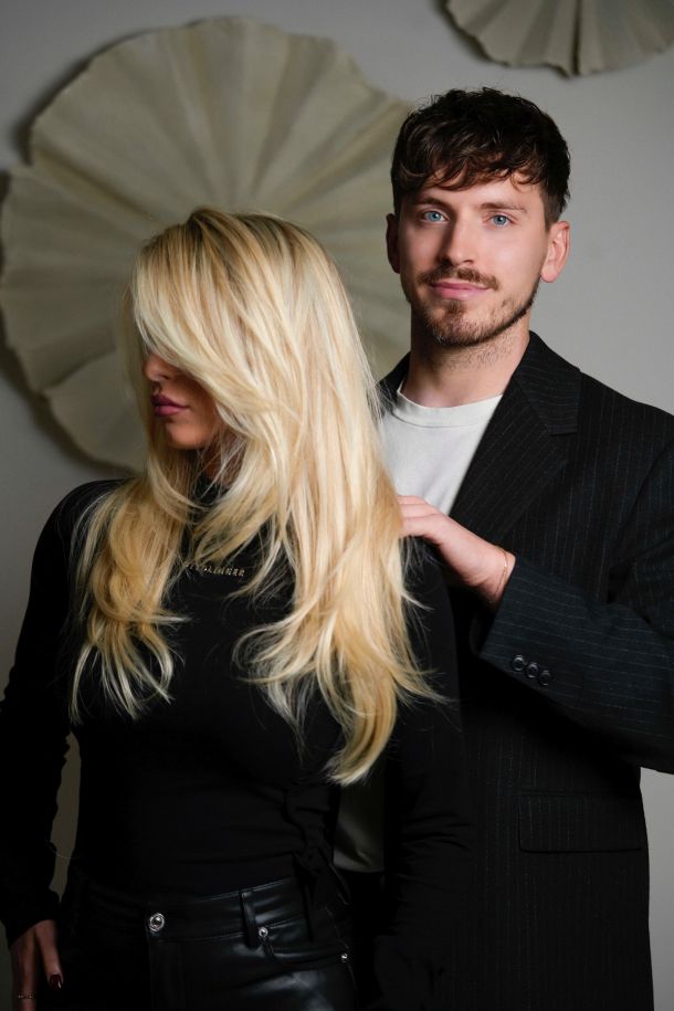 JO.salon frizura duga kosa plave boje za kosu