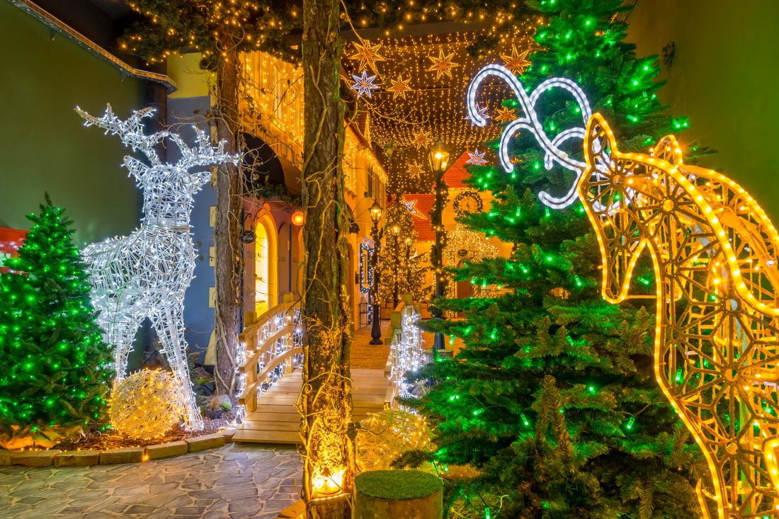 Showroom gospodari svjetlosti svjetlece skulpture