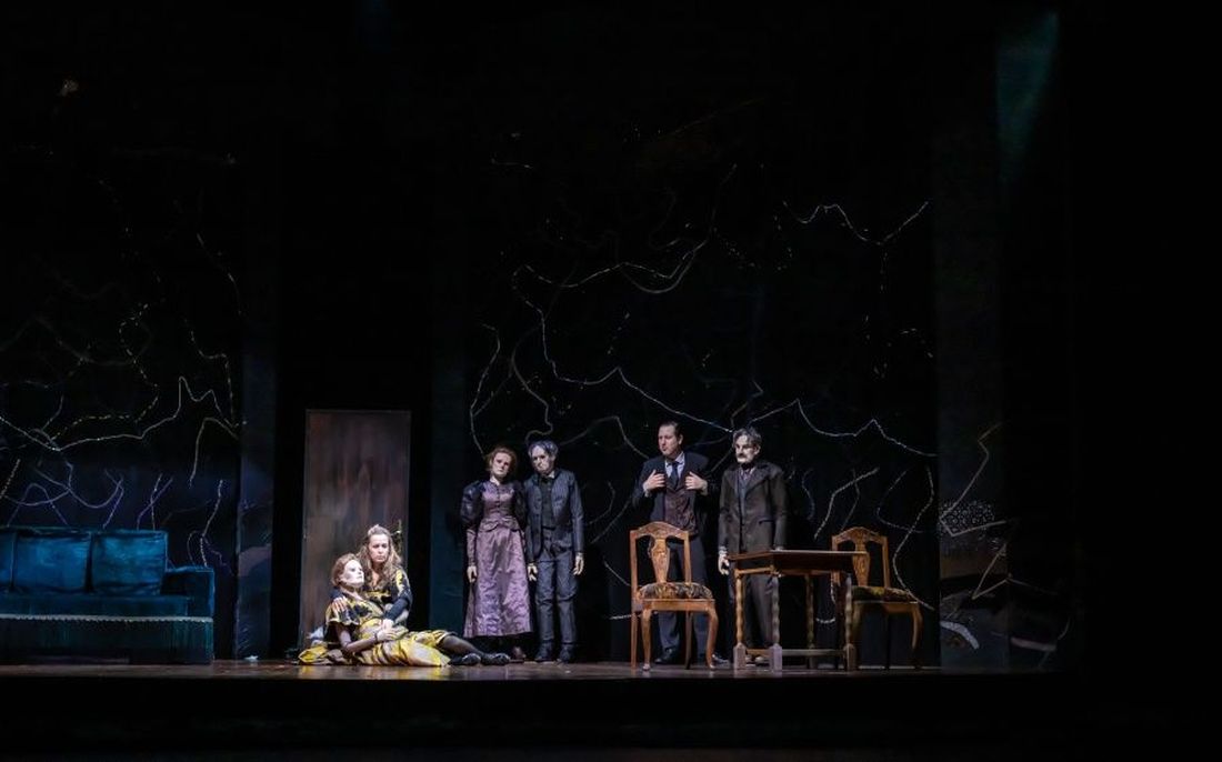 nora_predstava JakaVarmuz