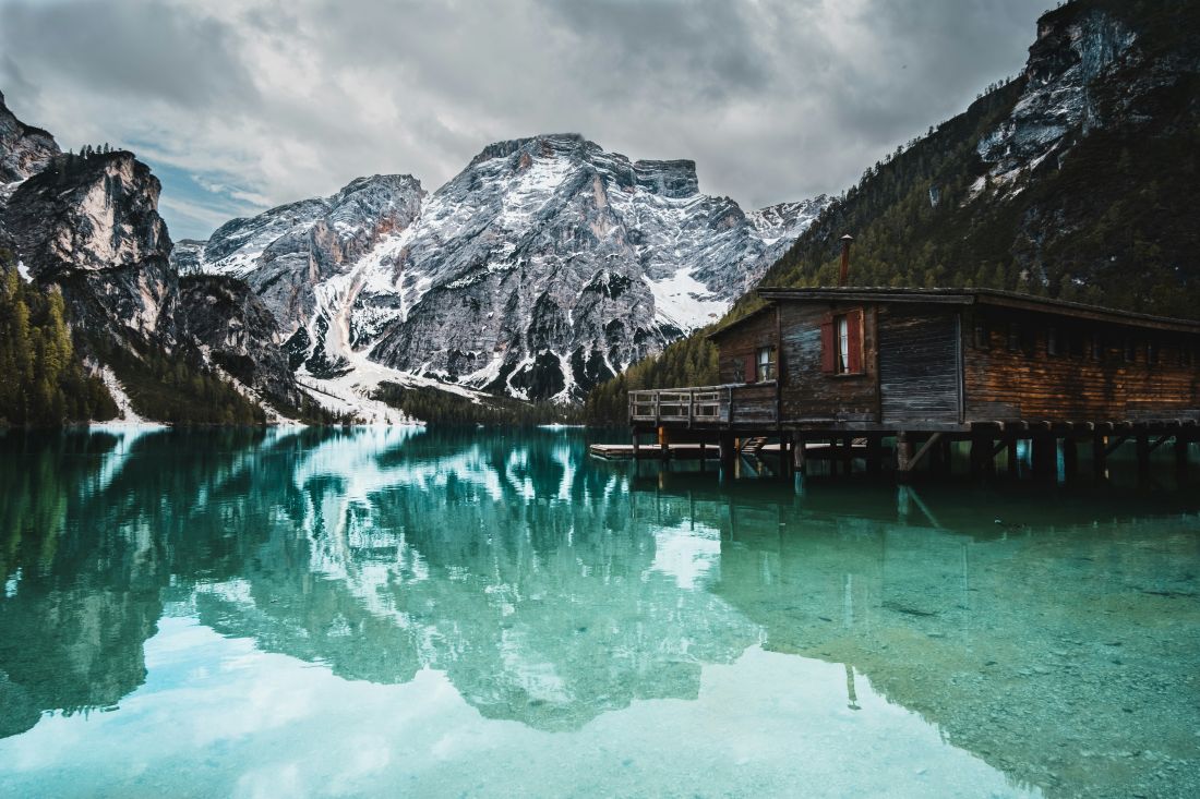Lago di Braies talijansko jezero najam drvenih kuca putovanje