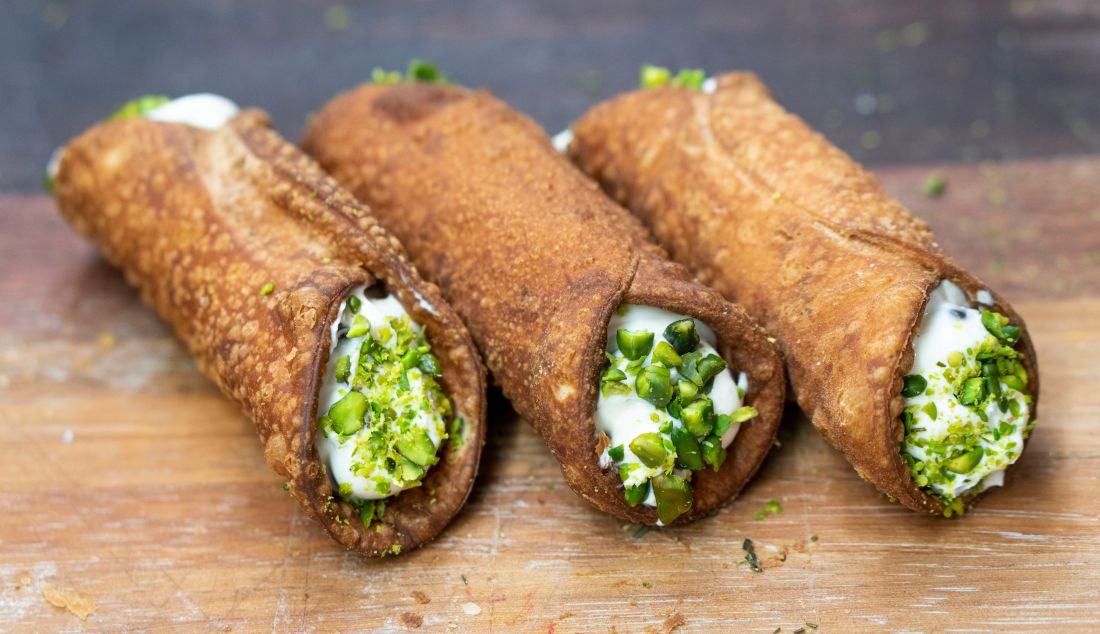 brzi desert recept cannoli punjeni sirom i spinato  blitvom