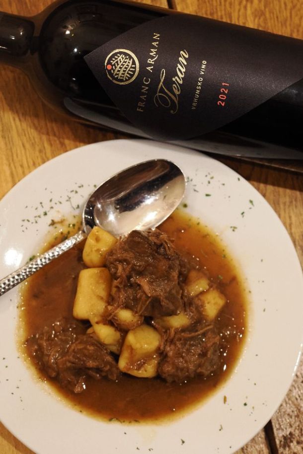 vino-uz-zlicu-paris-9