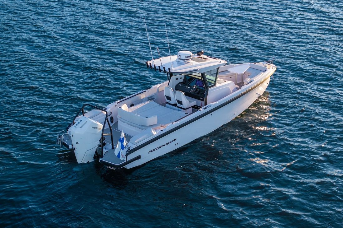 boat-show-marina-02