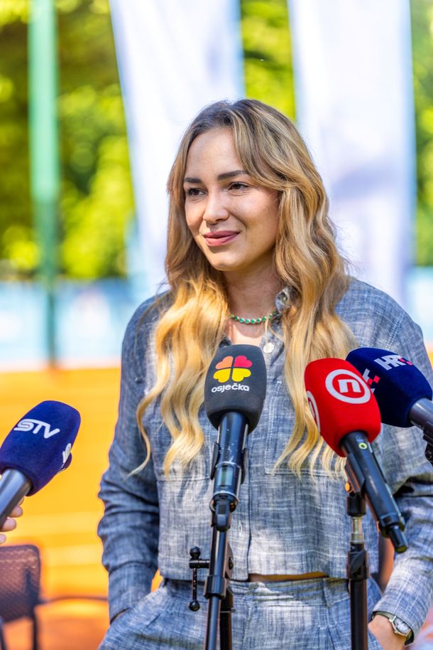 dnna-ladies-tennis-10