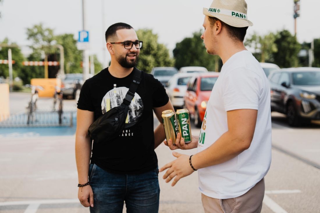 pan-zlatni-kamionic-2