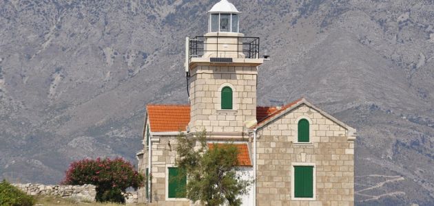 otok-brac svjetionik velebit