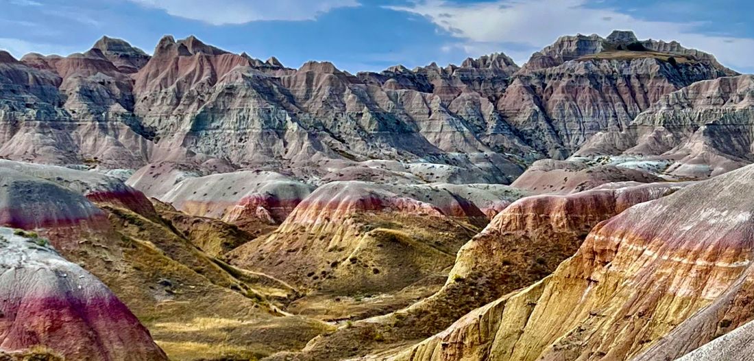 Otkrijte tajnu skrivenu u Andama – planina Hornocal, čudo prirode s 11 boja!