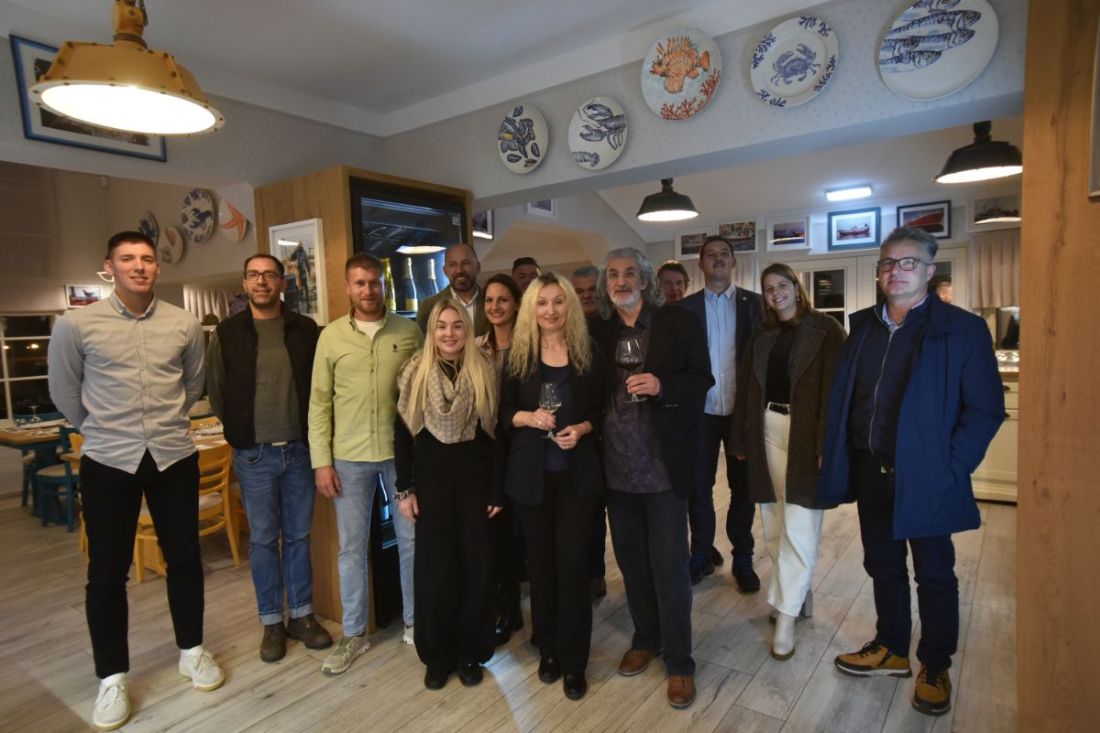 vino-uz-zlicu-mala-riba-11