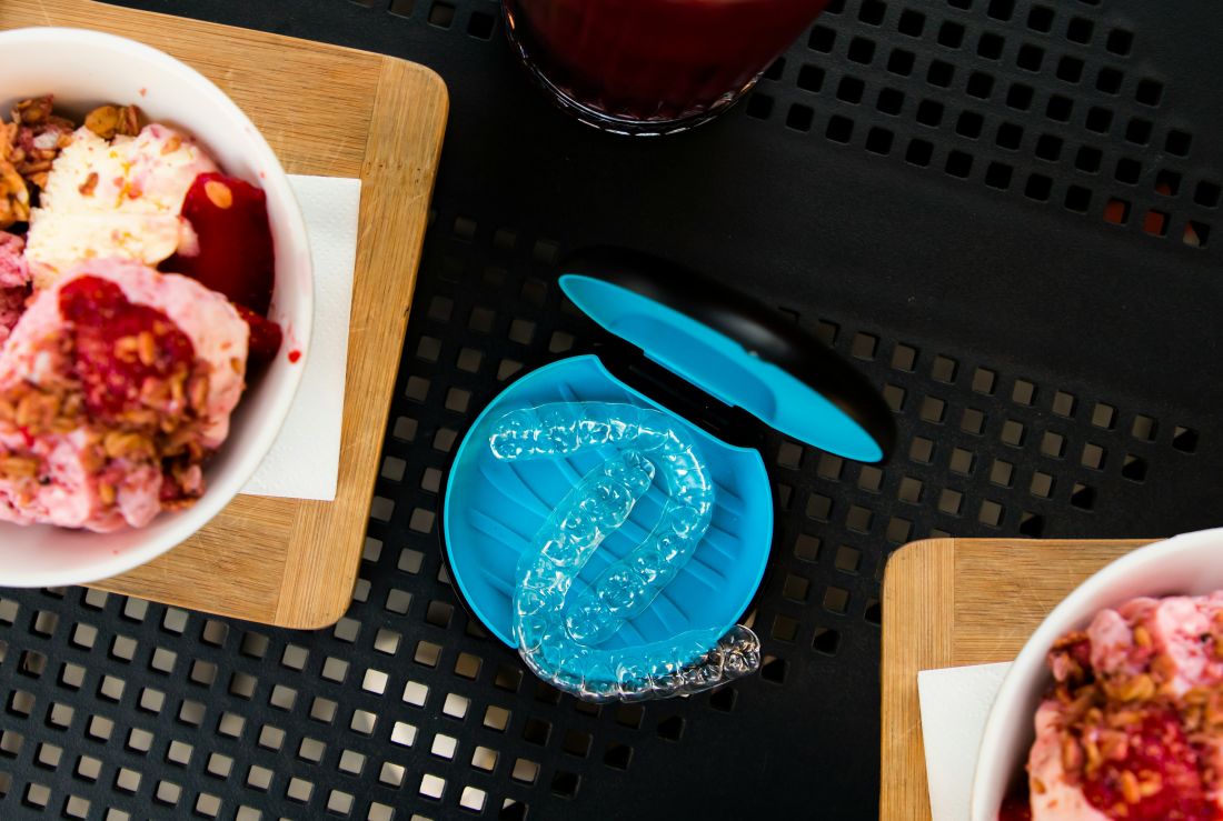 Invisalign udlaga za zube ortodont ispravljanje zubiju