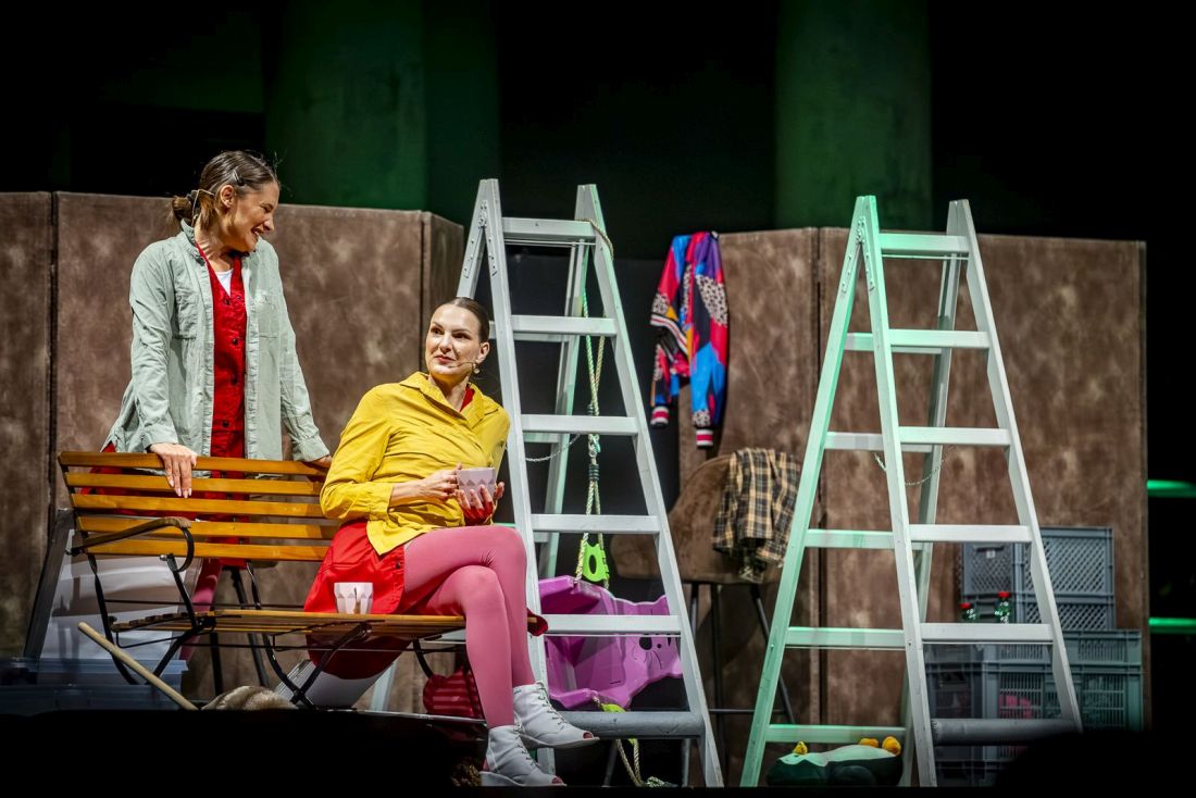 predstava kazaliste Iva i Gloria Iva simić sakoronja i Glorija Dubelj u rezija Jan Kerekes  produkcija Kerekesh teatra