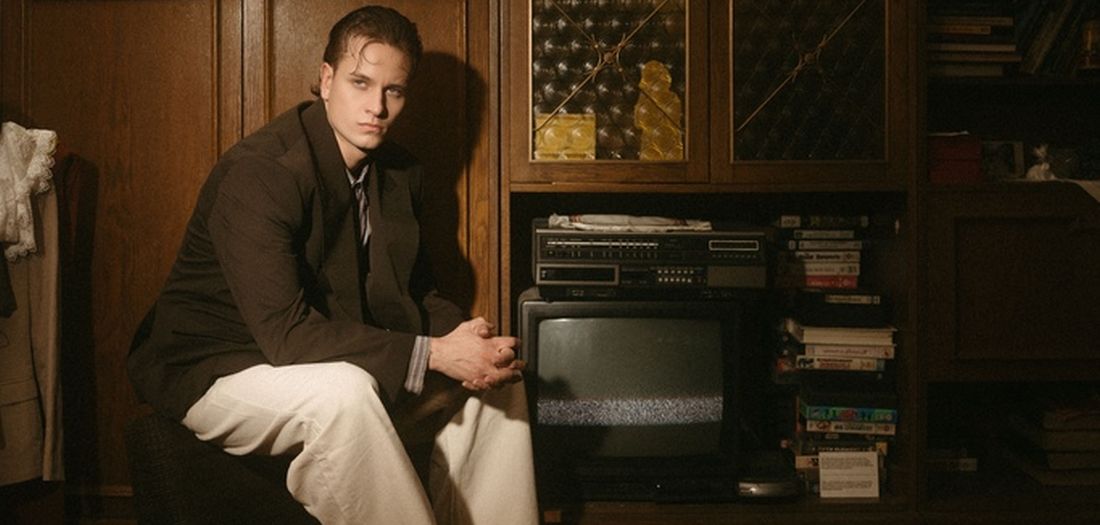 Jakov Jozinović uoči regionalne turneje „Ja za čuda letim“ predstavlja novi singl „Ja volim“