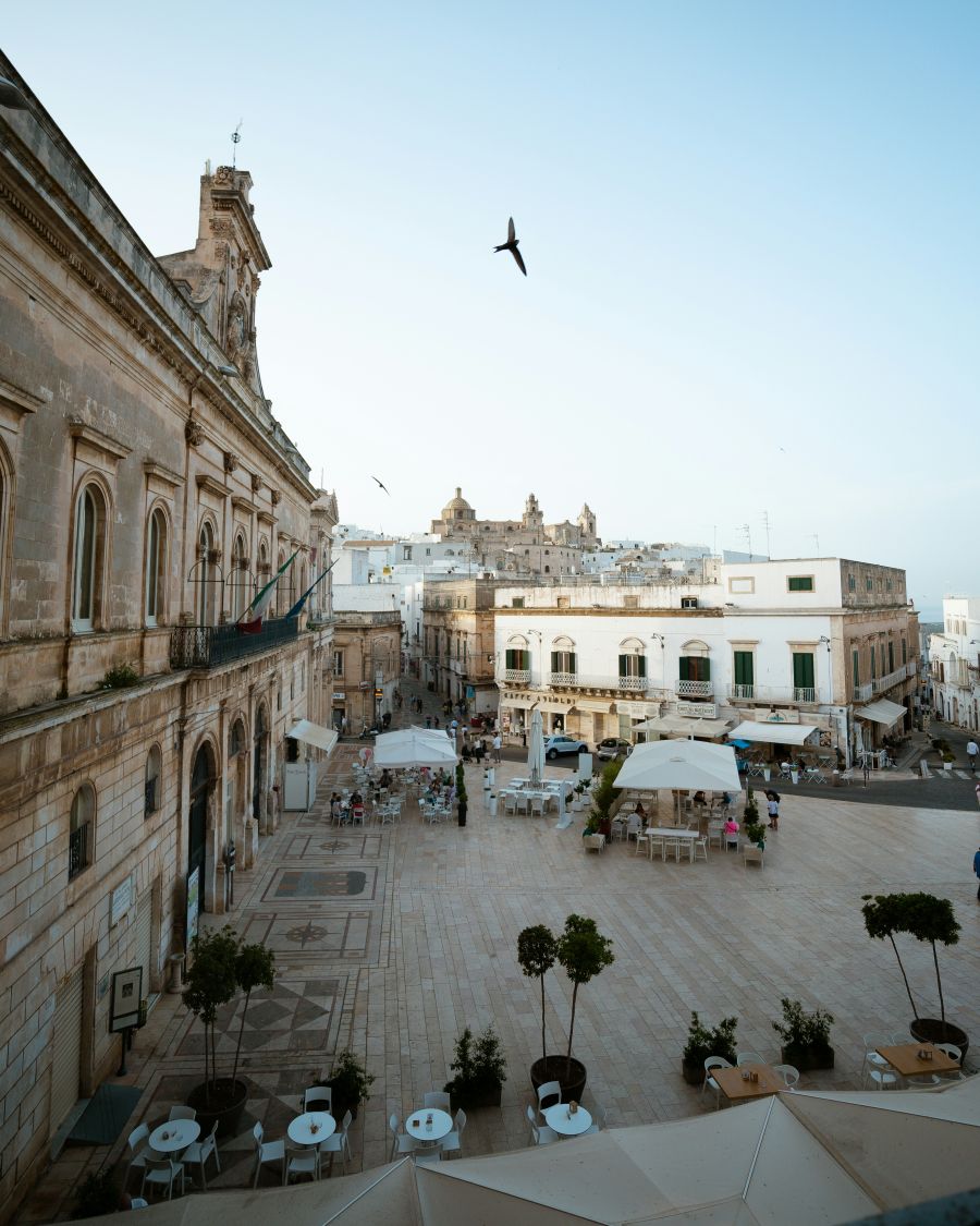 glavni trg grad ostuni jug italija putovanje apulija