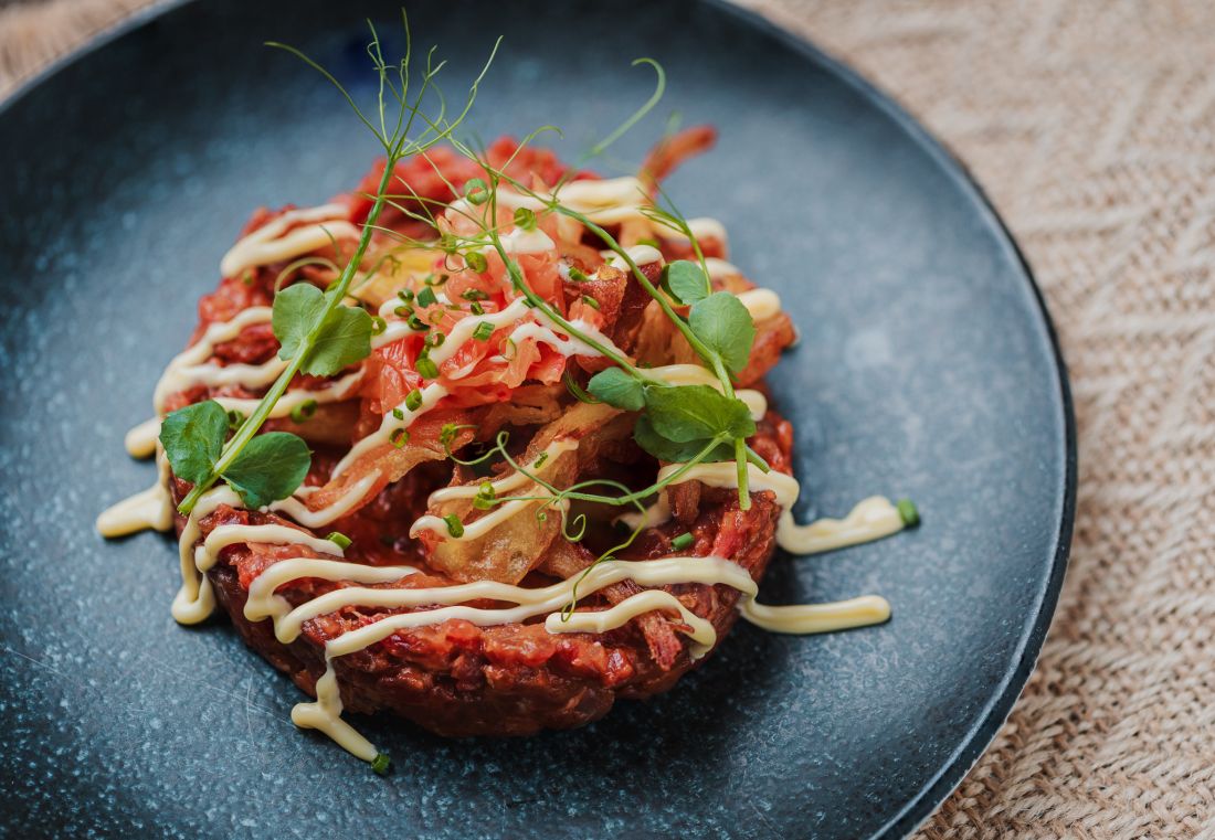 01-rougemarin-tartar-beef