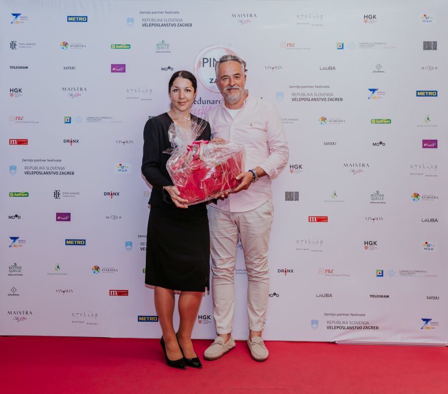 Ina Bednar  Zvonko vinarija Bastian