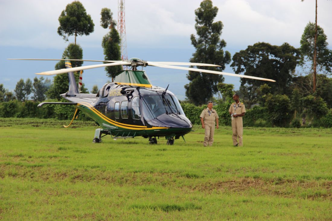 let helikopterom ruanda afrika rwanda