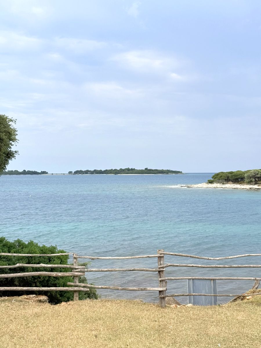 otok vanga u istarskom arhipelagu brijuni
