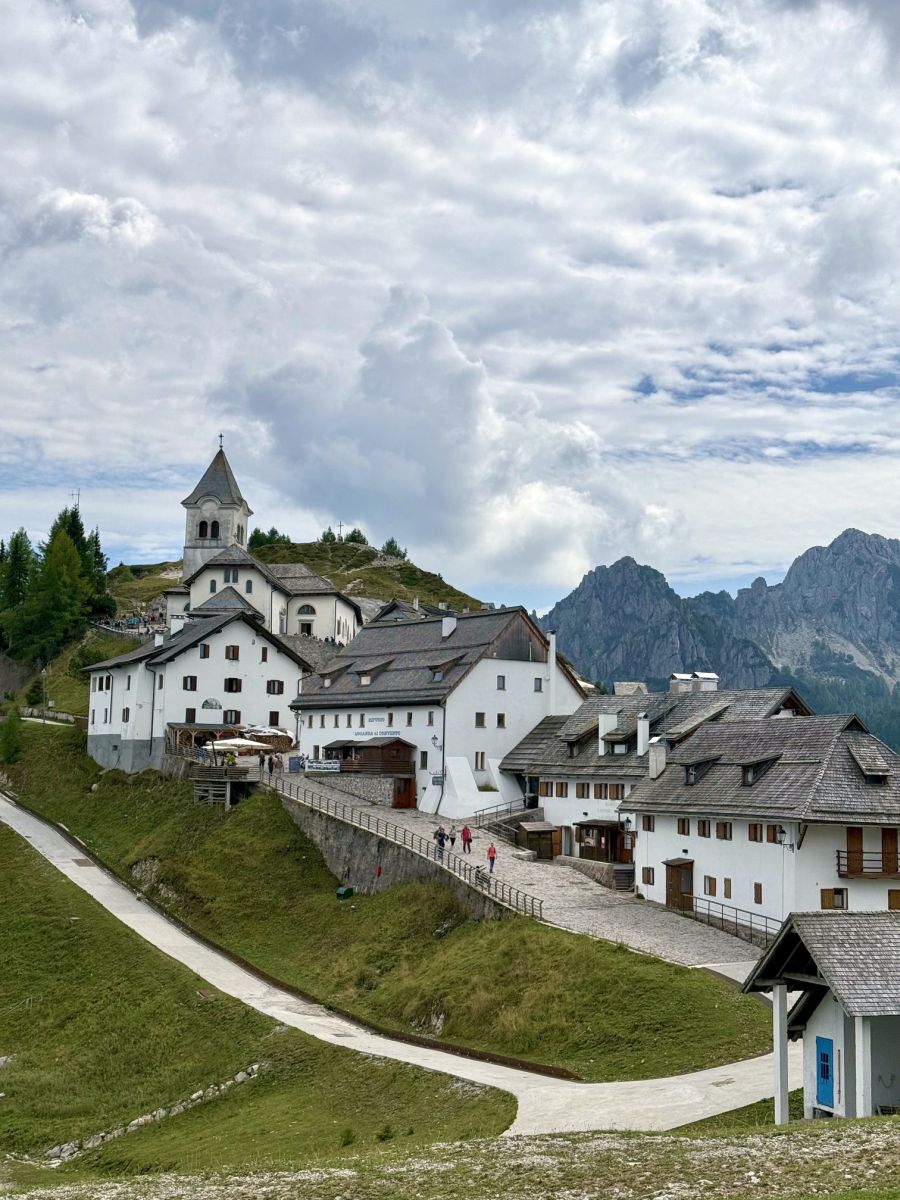 italija putovanje monte lussari plannarenje hodocasce