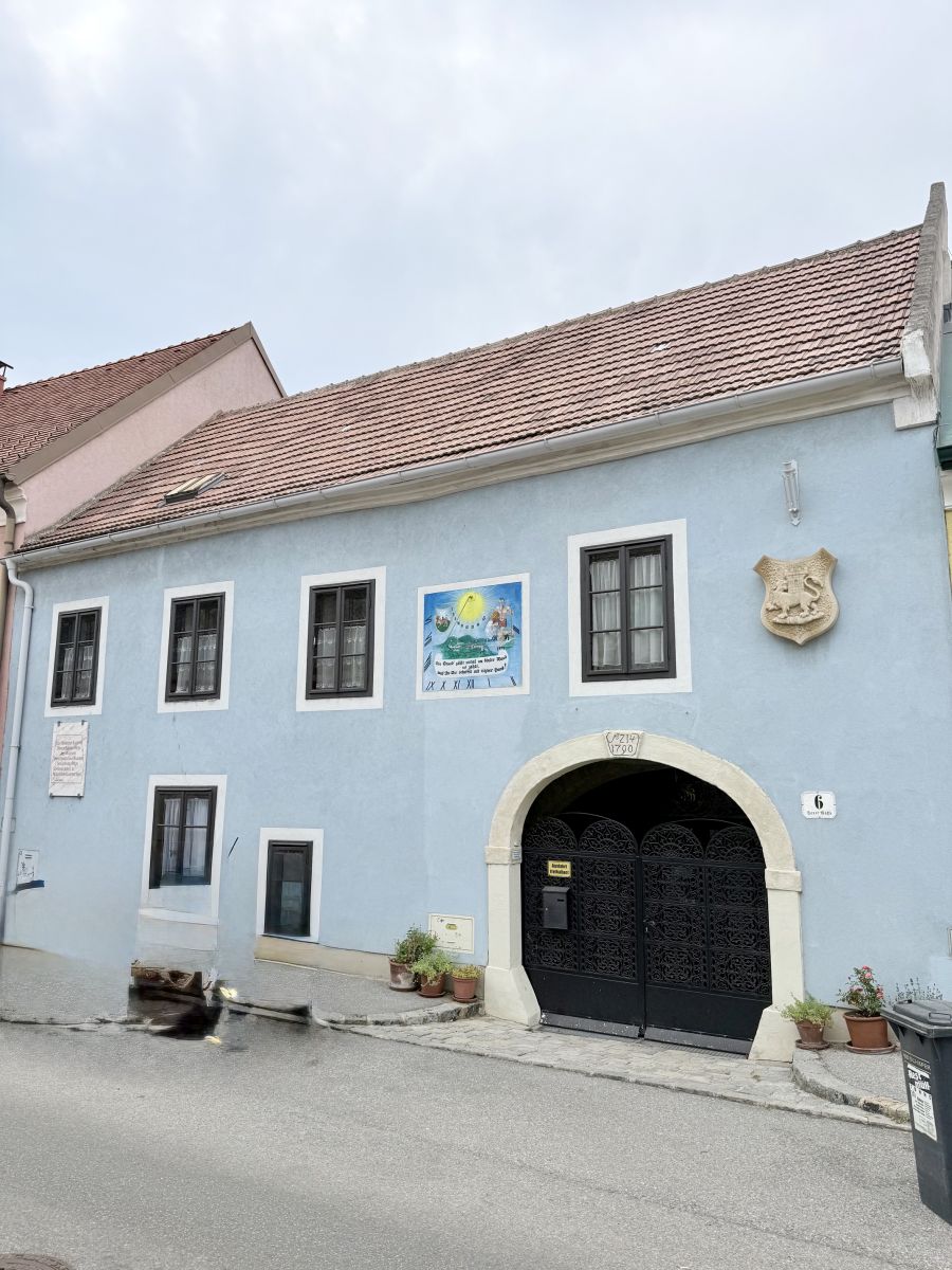 srednjevjekovna ulica gradic hainberg austria izlet