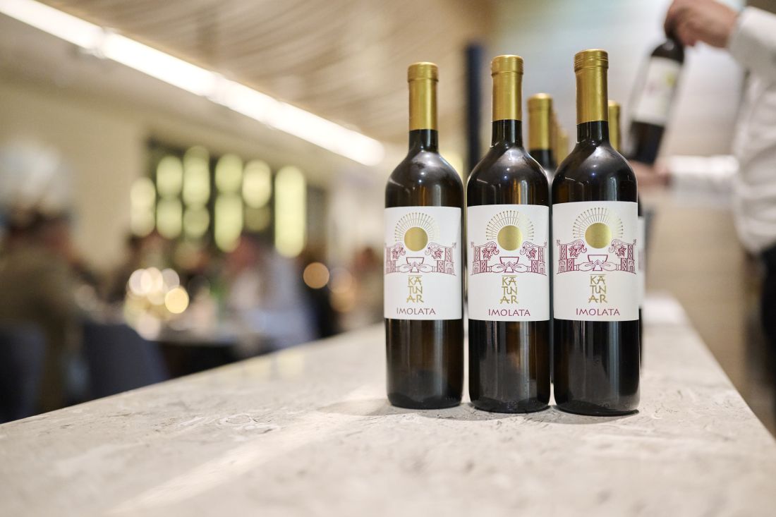 vino katunar imolata