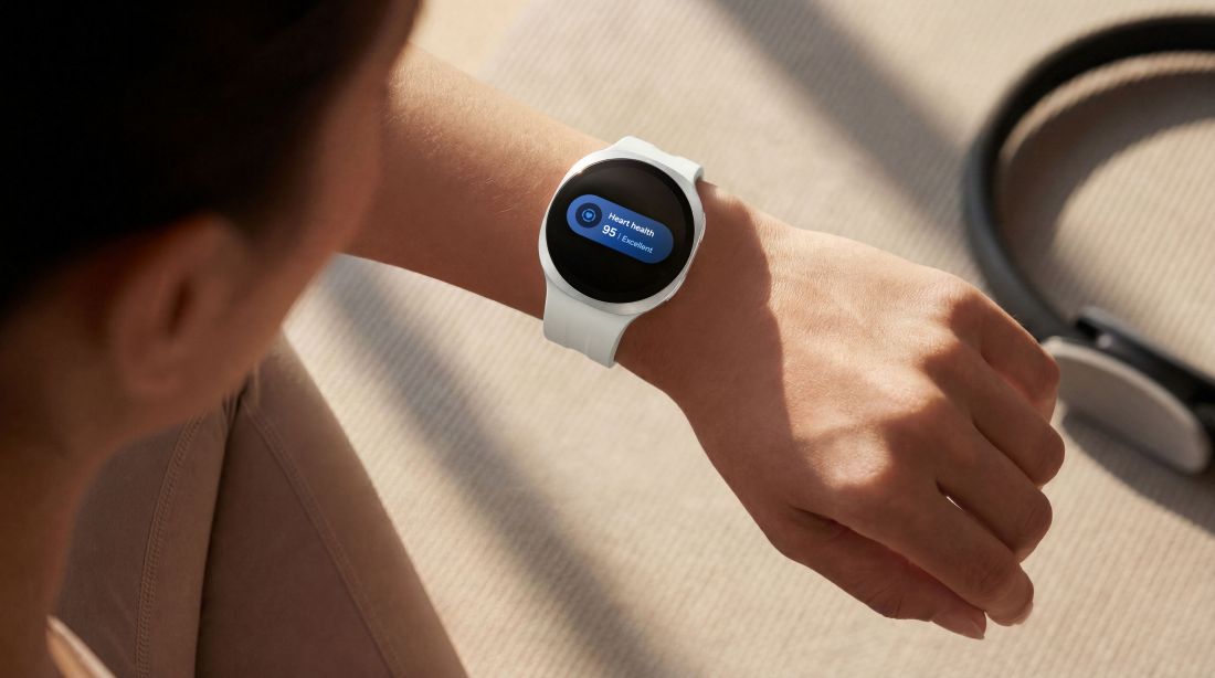 watch 205-lifestyle-galaxy-watch9-heart-health